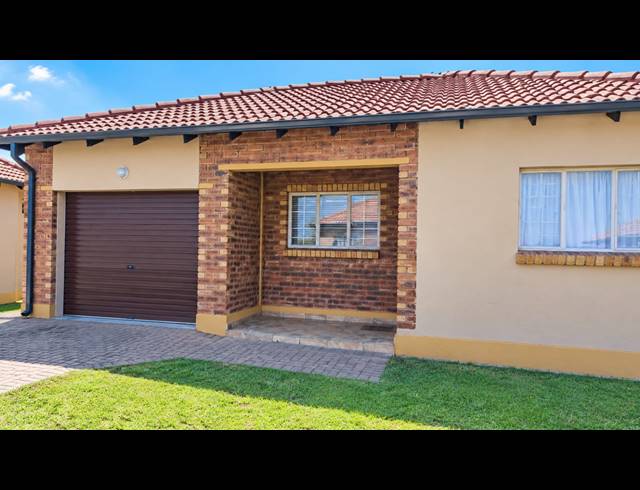 3 BEDROOM HOUSE FOR SALE IN WATERVAL EAST